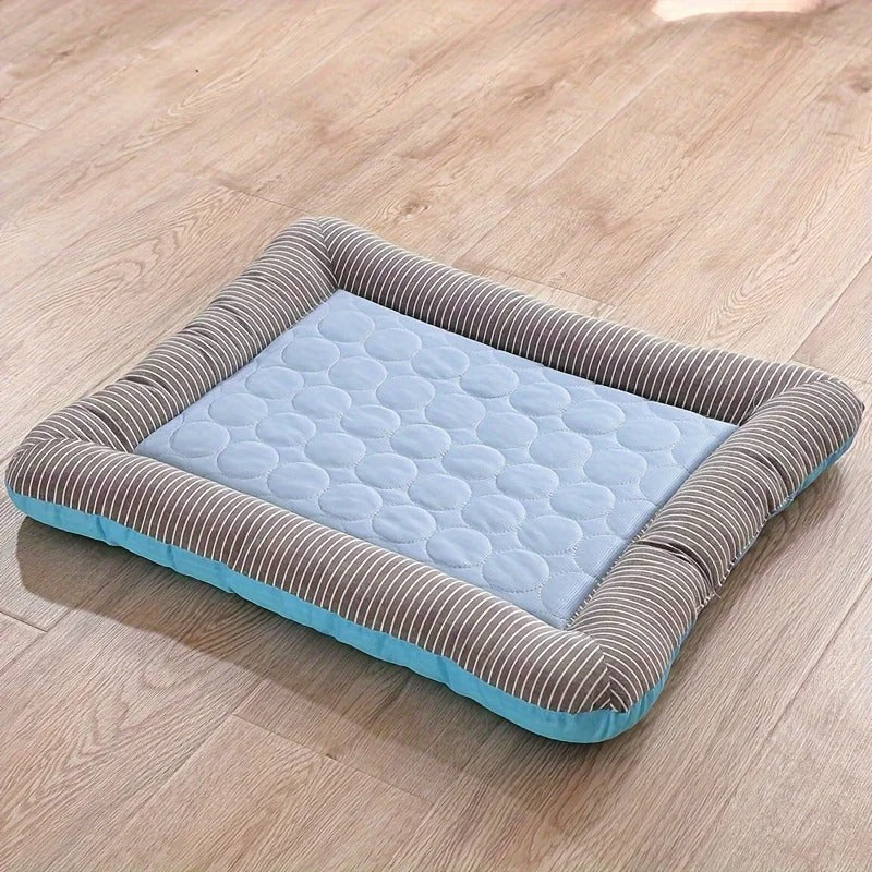 Lisslune | CoolPaws Relaxmat – Cooling Pet Bed for Summer Comfort