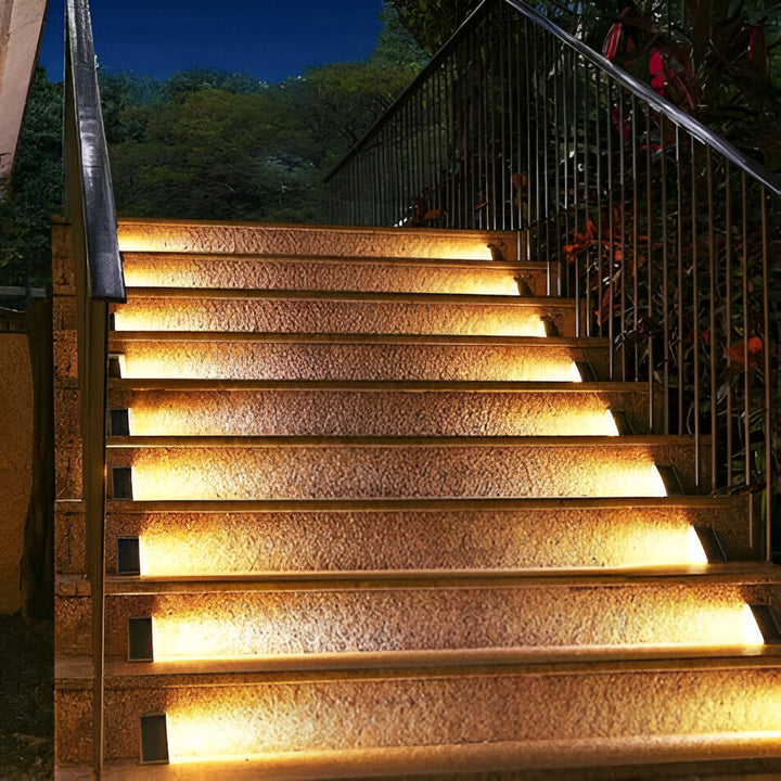 Lisslune | 2-Pack Triangular Solar Step Lights – IP67 Waterproof LED Outdoor Garden Lights