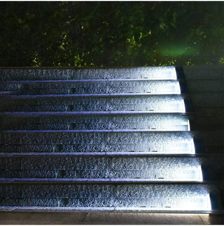 Lisslune | 2-Pack Triangular Solar Step Lights – IP67 Waterproof LED Outdoor Garden Lights