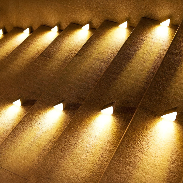 Lisslune | 2-Pack Triangular Solar Step Lights – IP67 Waterproof LED Outdoor Garden Lights