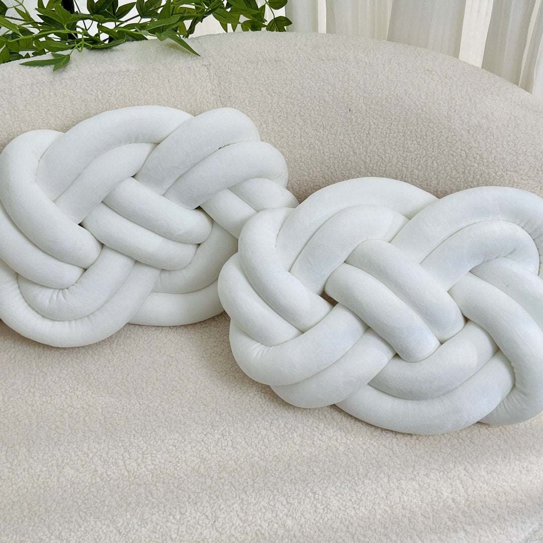 Lisslune | CozyKnot - Stylish Living Room Cushions