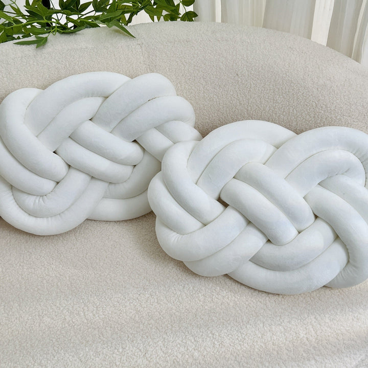 Lisslune | CozyKnot - Stylish Living Room Cushions