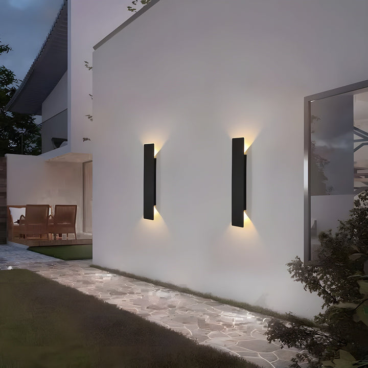 Lisslune | Light - Modern weatherproof LED wall lamp made of aluminum for outdoor use