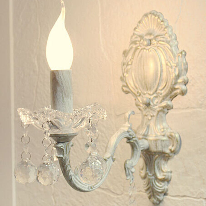 Skørter | Metal Wall Lamp for Candles Country Door Wall Lighting Ideas in White with Crystal Draping