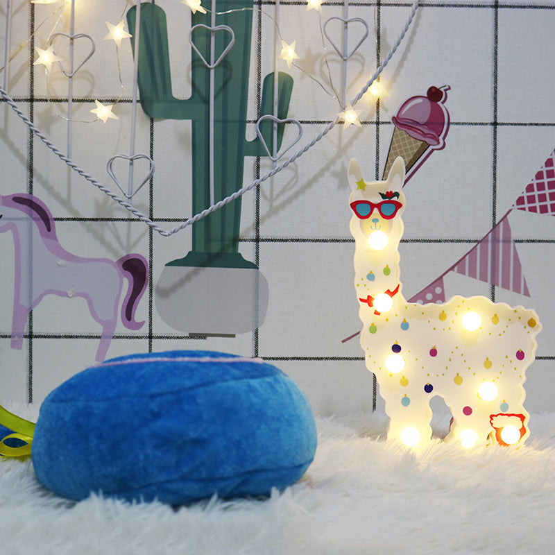 Skørter | Plastic Alpaca Night Light Modern Battery-Powered LED Wall Night Lamp for Girls' Room