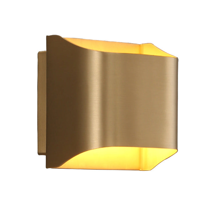 Lisslune | Modernism Cut Geometry Wall Lamp Metal LED Wall Lighting in Gold for Nightstands
