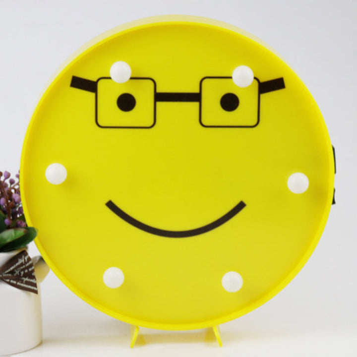 Skørter | Funny Emoji Expression Wall Light Modern Plastic Battery LED Yellow Nightstand Lamp