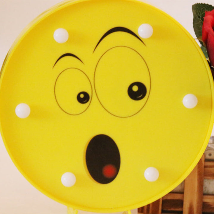 Skørter | Funny Emoji Expression Wall Light Modern Plastic Battery LED Yellow Nightstand Lamp