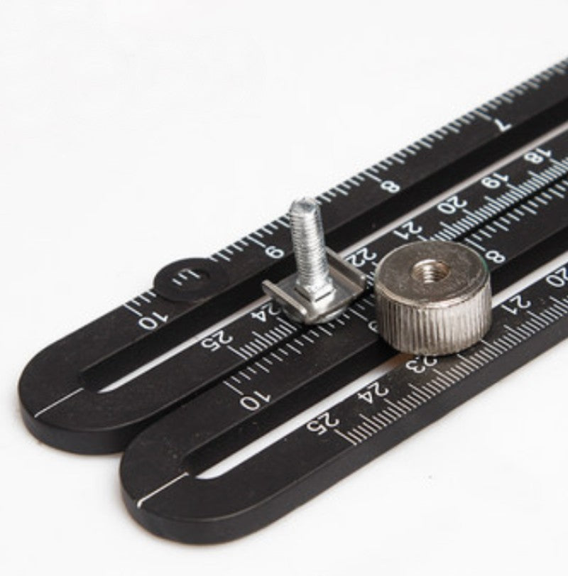 Lisslune | Multi-Angle Measuring Ruler with 6 Foldable Sides, For Handymen, Builders, Craftsmen, Carpenters, Roofers and More