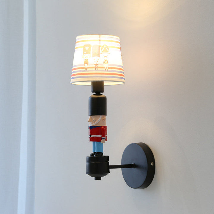 Skørter | Soldier Bedroom Wall Light with Conical Shade Fabric 1 Head American Style Wall Lamp