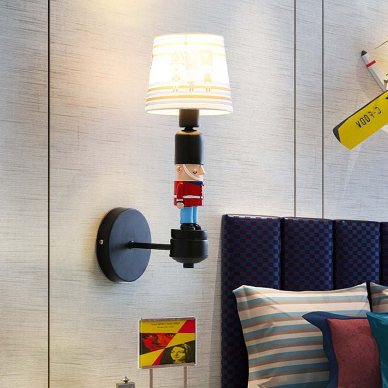 Skørter | Soldier Bedroom Wall Light with Conical Shade Fabric 1 Head American Style Wall Lamp