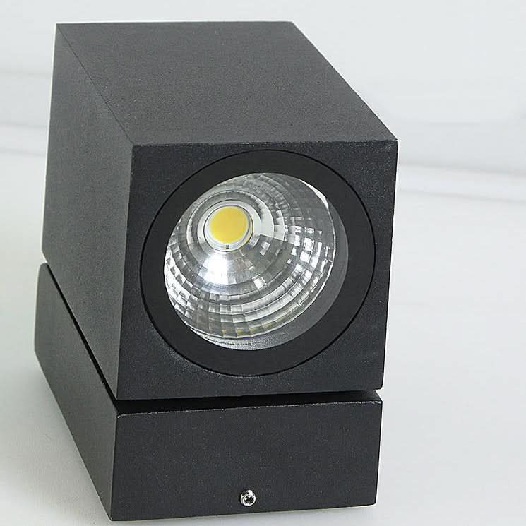 Lisslune | Outdoor LED Wall Light with Adjustable Angle