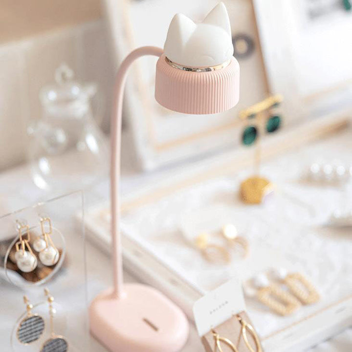 Lisslune | GlowLamp - Modern LED table lamp with cat ear design