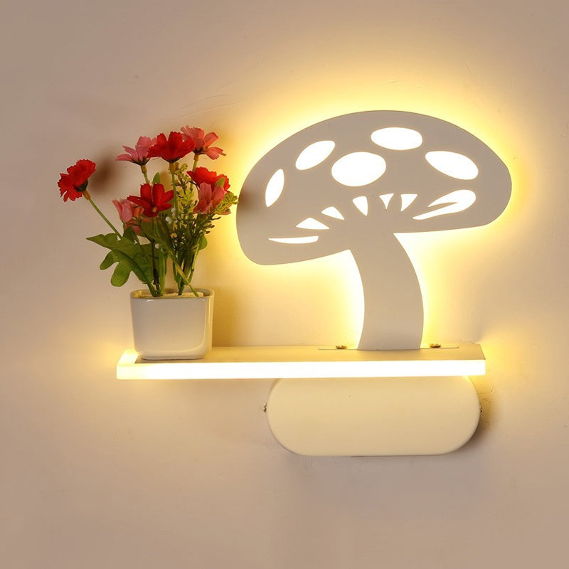 Skørter | Acrylic Wall Spotlight with Shelf Living Room Restaurant Modern Stylish Wall Lamp in White