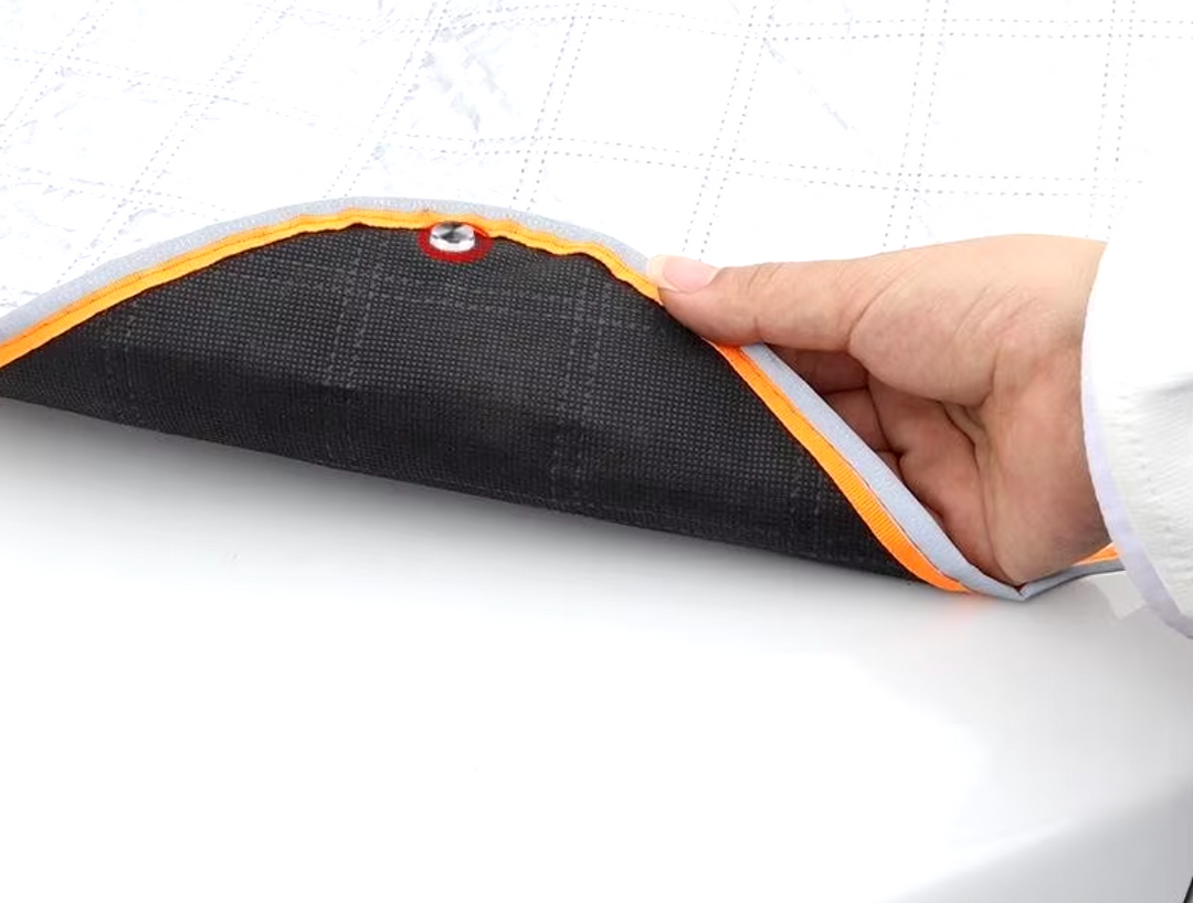 Lisslune | FrostEase - Magnetic snow protection for the windshield and mirrors