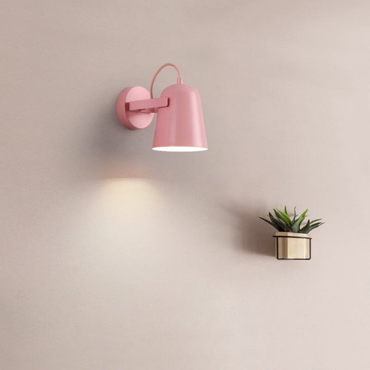 Skørter | Nordic 1-Light Wall Lamp Rotatable Wall Mount Light Fixture with Iron Shade for Living Room