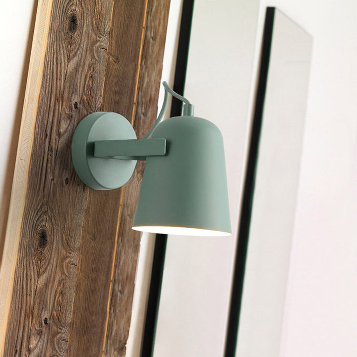 Skørter | Nordic 1-Light Wall Lamp Rotatable Wall Mount Light Fixture with Iron Shade for Living Room