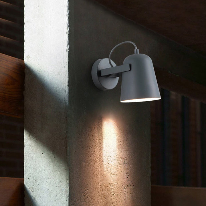 Skørter | Nordic 1-Light Wall Lamp Rotatable Wall Mount Light Fixture with Iron Shade for Living Room