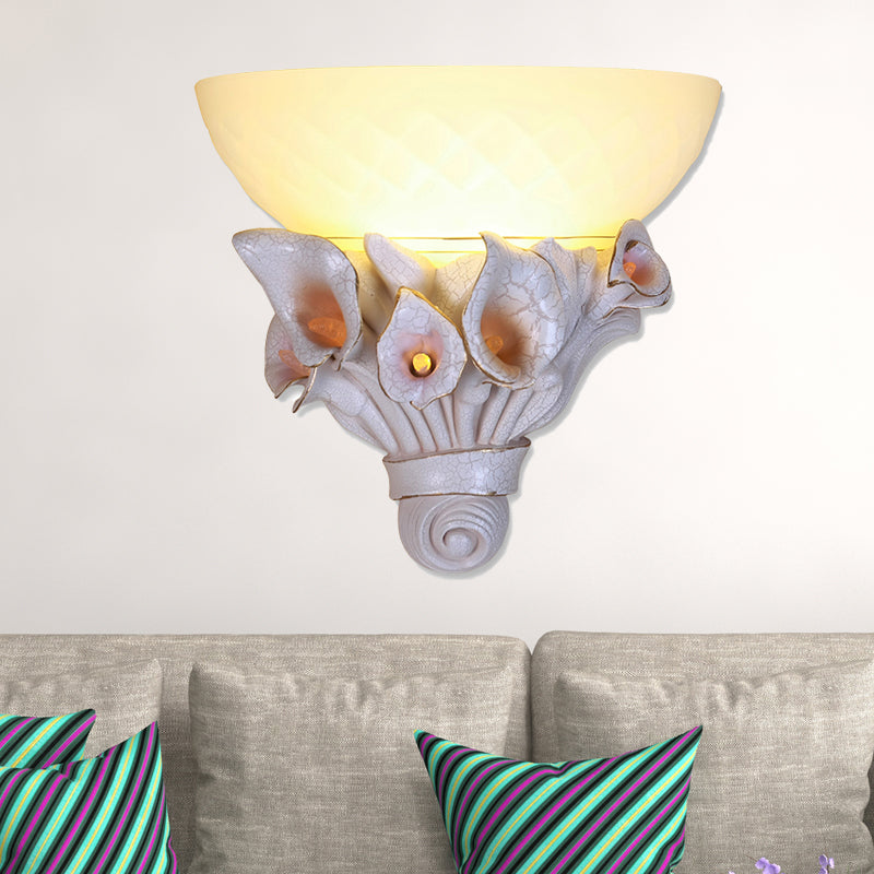 Skørter | Bowl White Glass Wall Lamp Vintage 1 Light Bedside Lamp with Yellow/White Flower Design