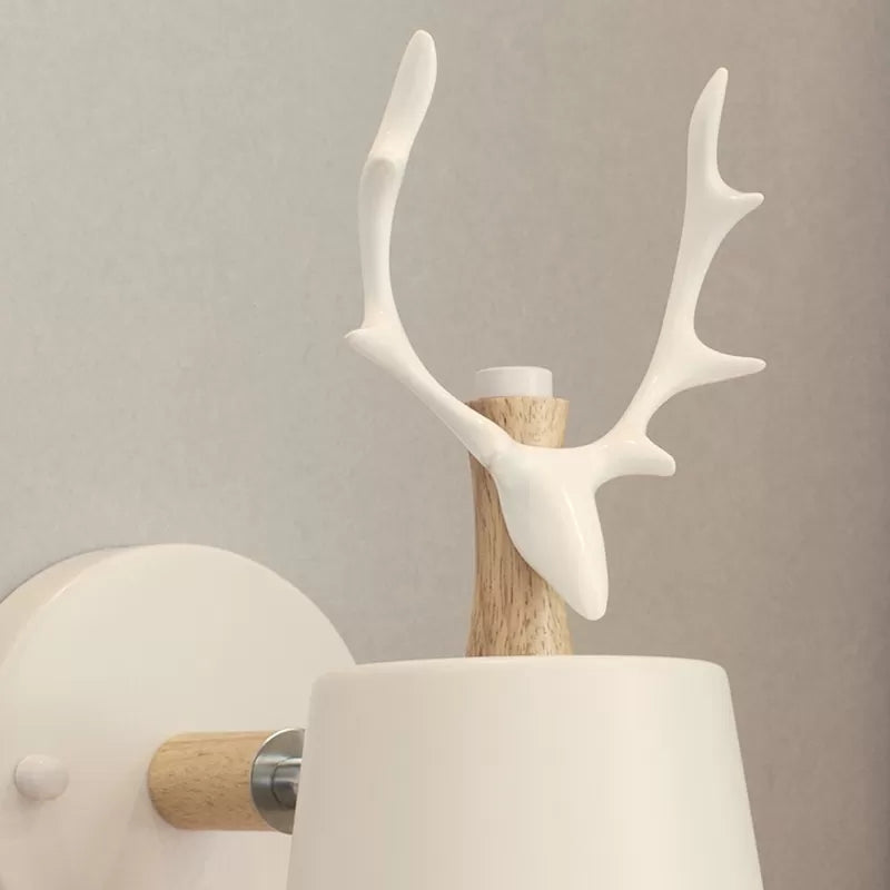 Skørter | Rotating Contemporary Deer Tax Wall Lamp Metal 1 Light White Wall Lamp for Hallway
