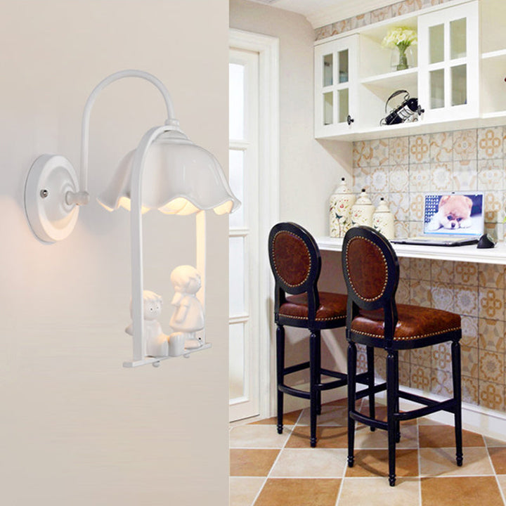 Skørter | White Small Children's Deco Wall Lamp A Light Modern Stylish Metal Wall Lamp for the Kitchen