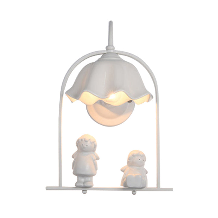 Skørter | White Small Children's Deco Wall Lamp A Light Modern Stylish Metal Wall Lamp for the Kitchen