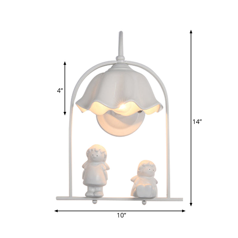 Skørter | White Small Children's Deco Wall Lamp A Light Modern Stylish Metal Wall Lamp for the Kitchen