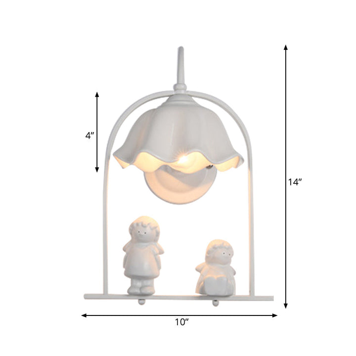 Skørter | White Small Children's Deco Wall Lamp A Light Modern Stylish Metal Wall Lamp for the Kitchen