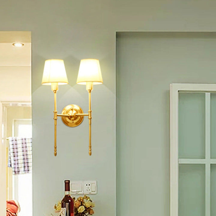 Skørter | Fabric Empire Shadow Wall Lighting Fixture Simplicity Bedroom Wall Lamp with Extended Arm in Gold