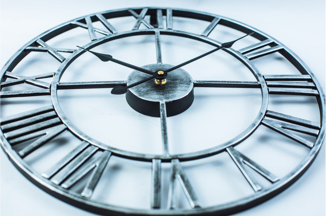 Lisslune | Vintage Iron Large Retro Wall Clock