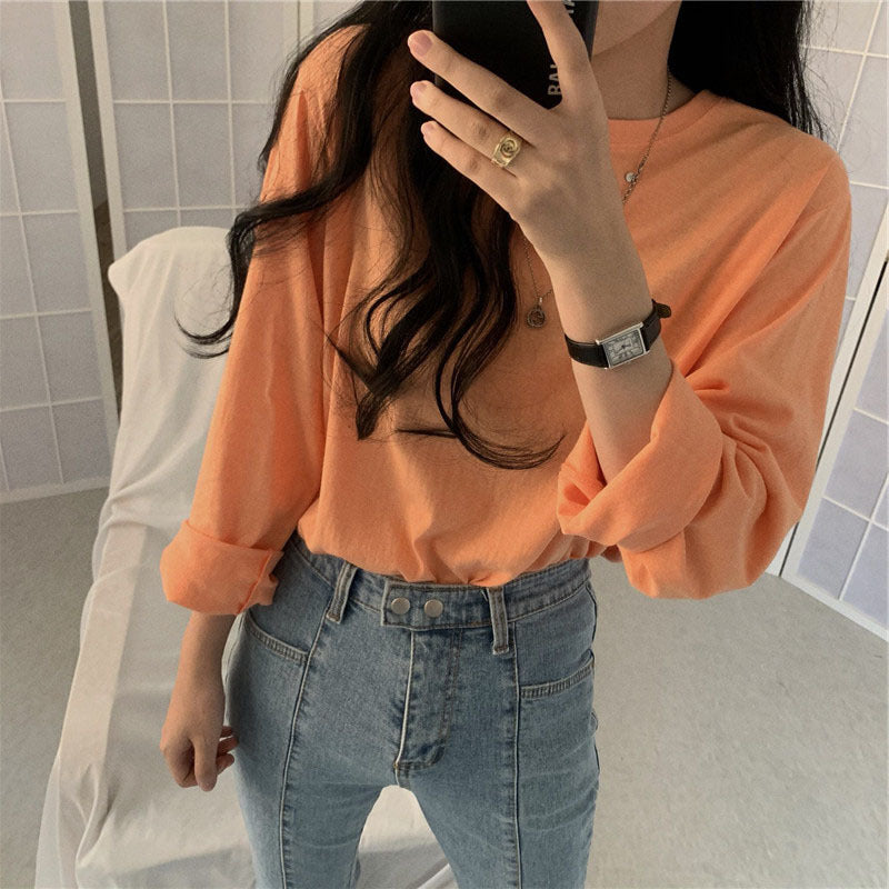 Women's Long Sleeve Shirt with Casual Cut and Timeless Design