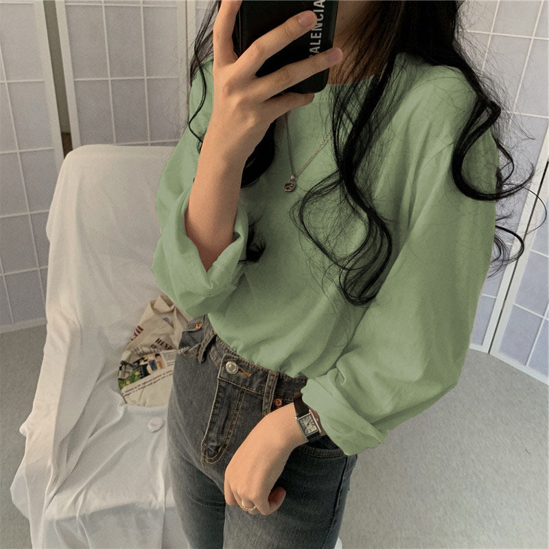Women's Long Sleeve Shirt with Casual Cut and Timeless Design