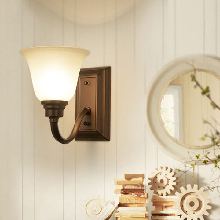 Skørter | 1-Light Cream Glass Wall Lamp Traditional Brown Tapered Shape Bed Lamp Wall Light Fixture