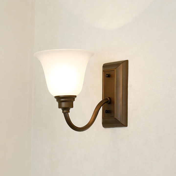 Skørter | 1-Light Cream Glass Wall Lamp Traditional Brown Tapered Shape Bed Lamp Wall Light Fixture