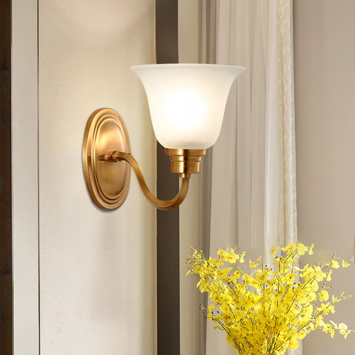 Skørter | 1 Head Frosted Glass Wall Lighting Vintage Gold Outflying Shape Nightstand Wall-Mounted Light Fixture