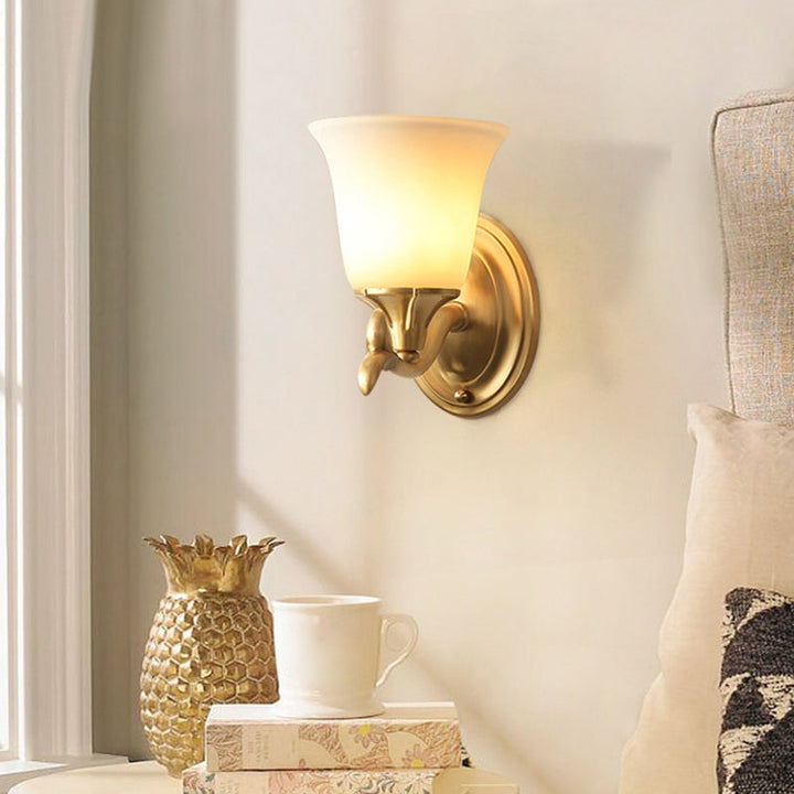 Skørter | Bell-shaped Living Room Wall Lighting Retro Matte Glass Gold Wall Lamp
