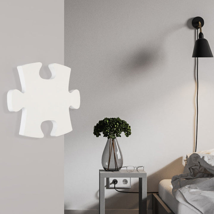 Lisslune | Jigsaw Wall Lamp Modern Acrylic Black/White LED Wall Light in Warm/White Light for Living Room