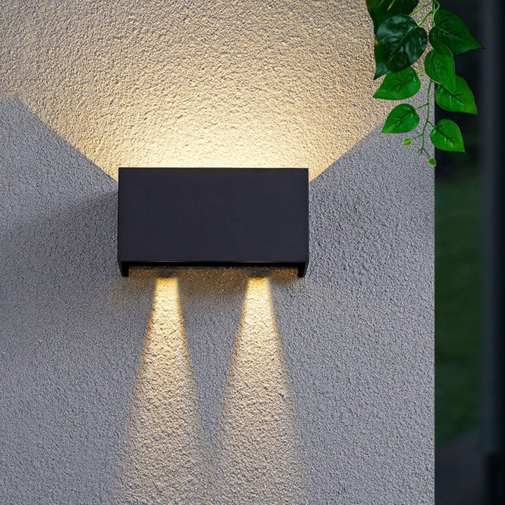Lisslune | Modern waterproof rectangular LED wall light for outdoor use with up and down lighting
