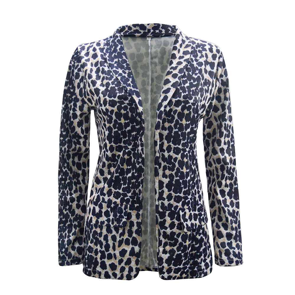 Women's blazer with stylish snake pattern and elegant cut