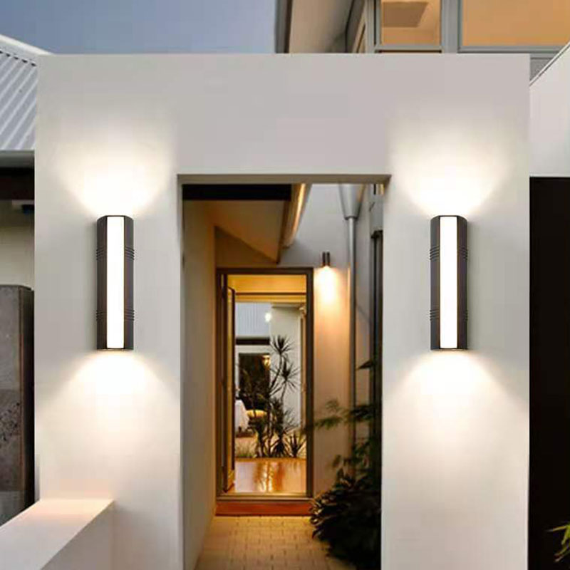 Skørter | Trapezoidal Wall Lamp Light Minimalist Metal Courtyard LED Wall Mount Lighting in Black