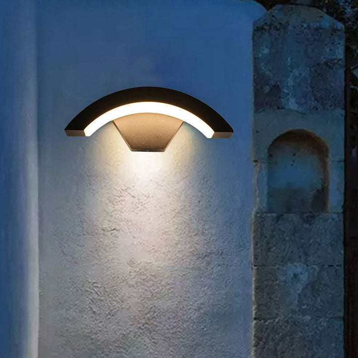 Skørter | Acrylic Arch Shaped Wall Lamp Modern Black LED Wall Light for Outdoor