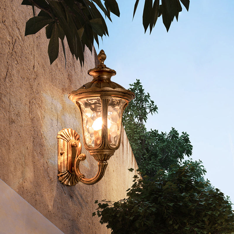 Skørter | Bronze Bell Wall Mount Light Traditional Ribbed Glass 1-Light Outdoor Wall Lighting