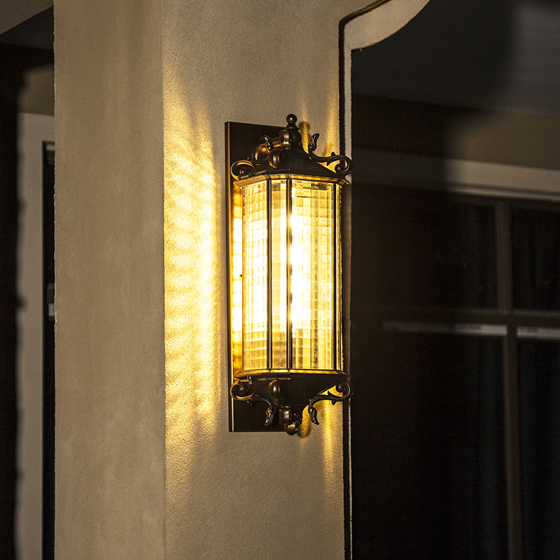 Skørter | Bronze Rectangular Wall Mount Light Traditional Grid Glass Single Courtyard Wall Lamp Fixture