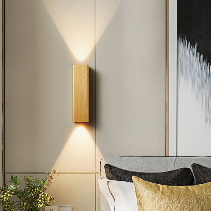 Skørter | Modern Cube Wall Mounted Light Metal Living Room LED Up and Down Wall Lamp in Bronze/Gold/Brown