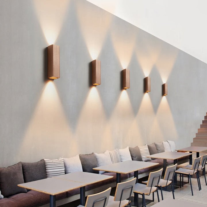 Skørter | Modern Cube Wall Mounted Light Metal Living Room LED Up and Down Wall Lamp in Bronze/Gold/Brown