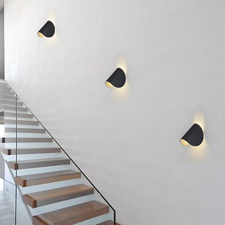 Lisslune | Curved LED Wall Light Minimalist Metal Living Room Lighting