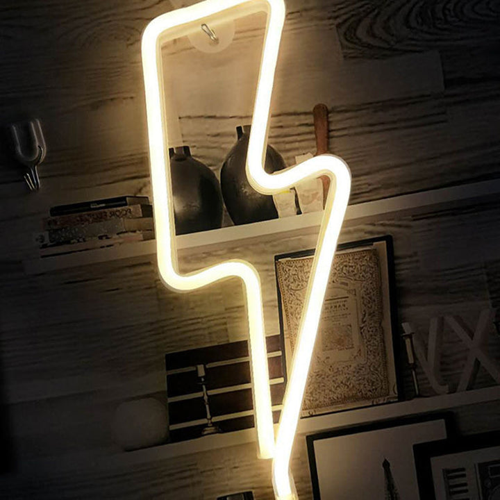 Skørter | Cartoon-shaped Plastic LED Neon Night Light Modern White Battery Wall Lighting Ideas