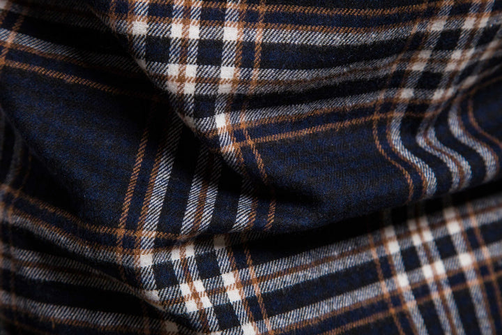 Men's Long Sleeve Shirt in Modern Check Pattern Lisslune