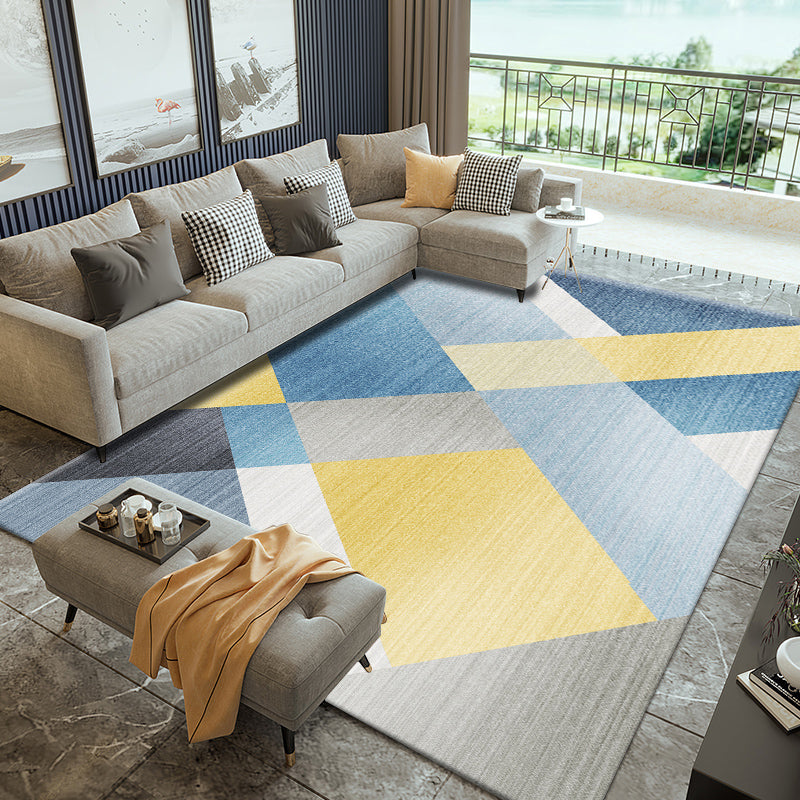 Lisslune | Nice 3D Effect Triangle Rug Multicolor Contemporary Rug Polypropylene Machine Washable Pet Friendly Non-Slip Rug for Home