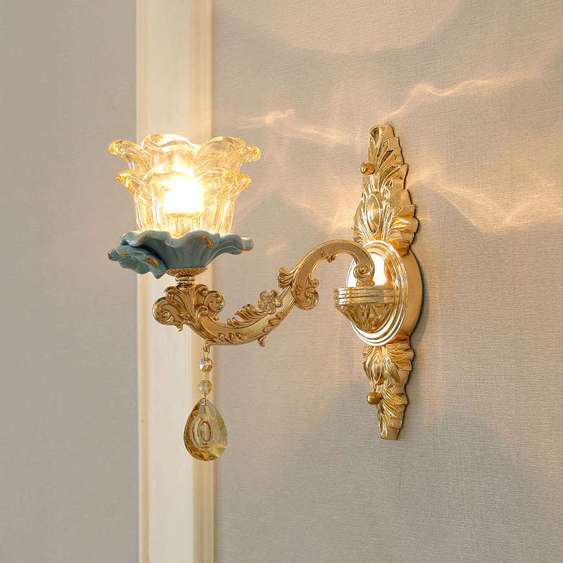 Skørter | Flower cover living room wall lamp classic carved glass gold wall lamp fixture